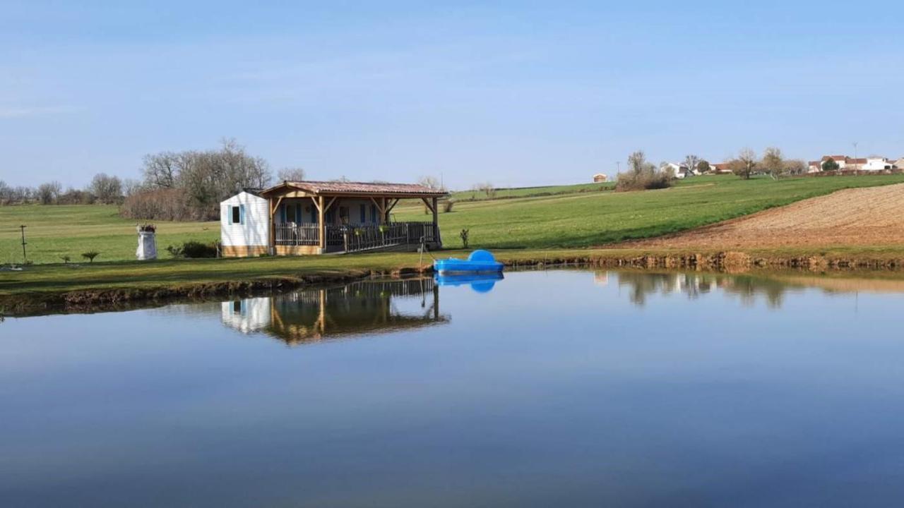 Etang Pre De La Font Hotel Cercles Exterior foto