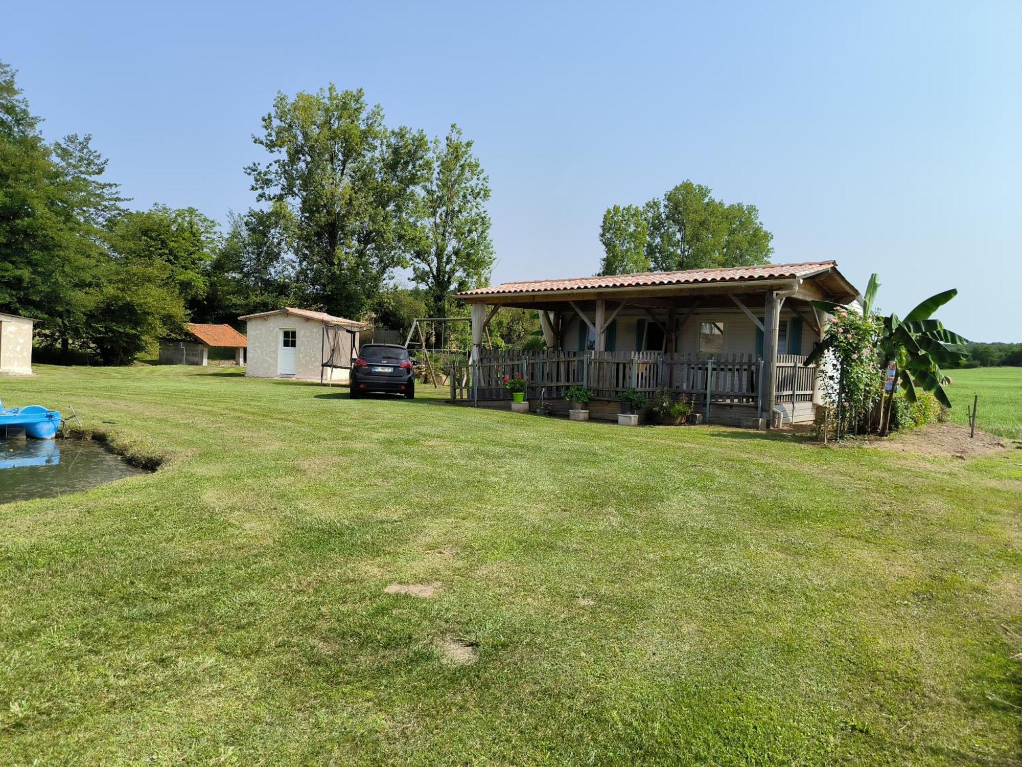 Etang Pre De La Font Hotel Cercles Exterior foto
